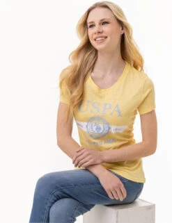 U.S. Polo Assn. USPA CREST SEMI SCOOP GRAPHIC T-SHIRT -Modern Wear Shop 2159942J POCR 1302