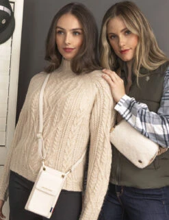 U.S. Polo Assn. PHONE CROSSBODY BAG 19 U.S. Polo Assn. PHONE CROSSBODY BAG -Modern Wear Shop 629597PP FRNT 14956